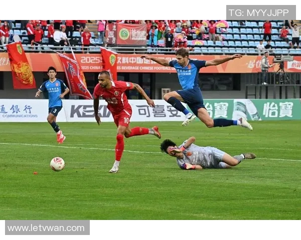 重庆排球队整体压制体系解析与战术创新探讨 重庆排球队整体压制体系解析与战术创新探讨