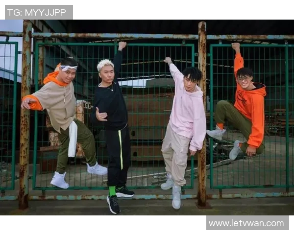 重庆街舞队实力飙升引领潮流创新高展现青春活力与团队精神 重庆街舞队实力飙升引领潮流创新高展现青春活力与团队精神